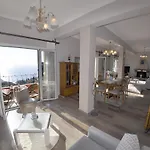Tango باليوكاستريتسا