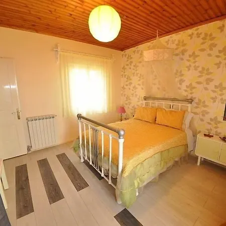 Tango Paleokastritsa