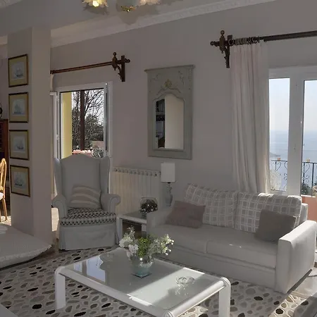 Tango Villa *