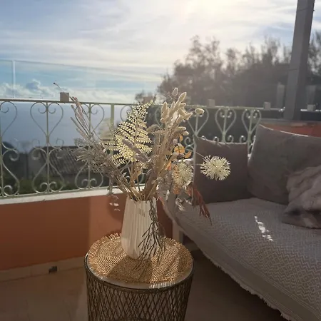 Tango *