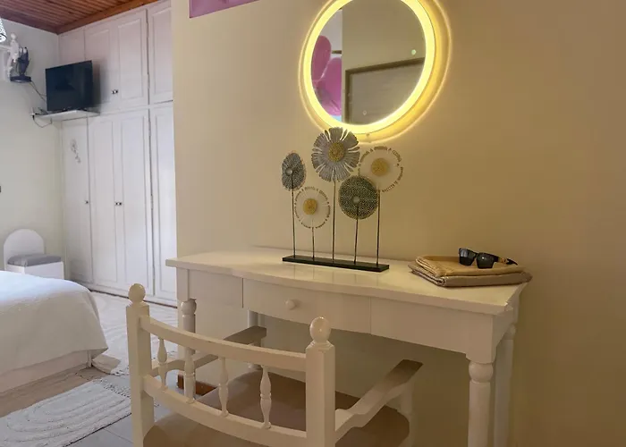 Tango Villa Paleokasztríca