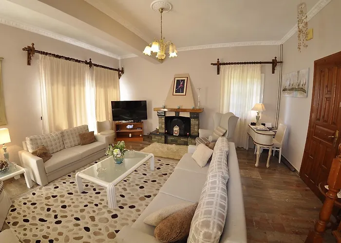 Tango Villa Paleokasztríca